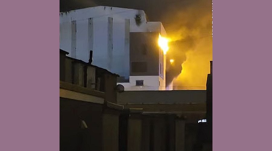 Избухна пожар в корабостроителница за ядрени подводници във Великобритания